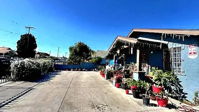 2305 Walter Street, Huntington Park, California 90255 home-pic-6